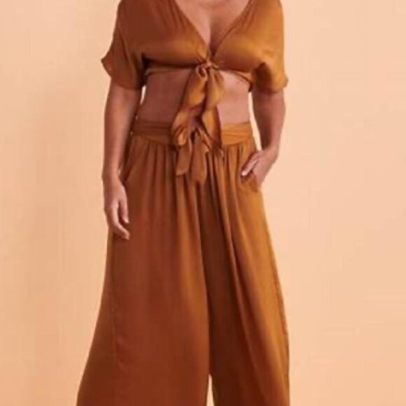 SANTEMARE TWO PIECE - SATIN PANTS & MATCHING TIE TOP - XL - BNWOT - Picture 3 of 9